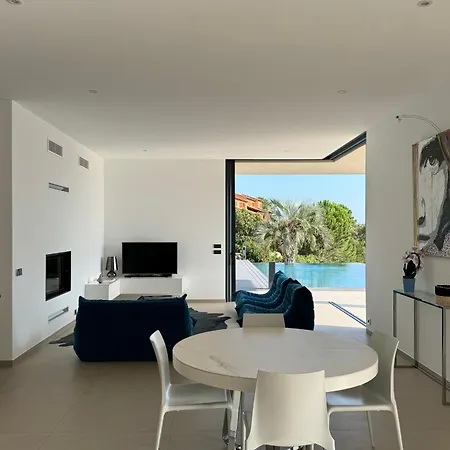 Casa Di Pinarellu * Sainte-Lucie de Porto-Vecchio
