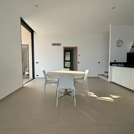 Casa Di Pinarellu * Sainte-Lucie de Porto-Vecchio